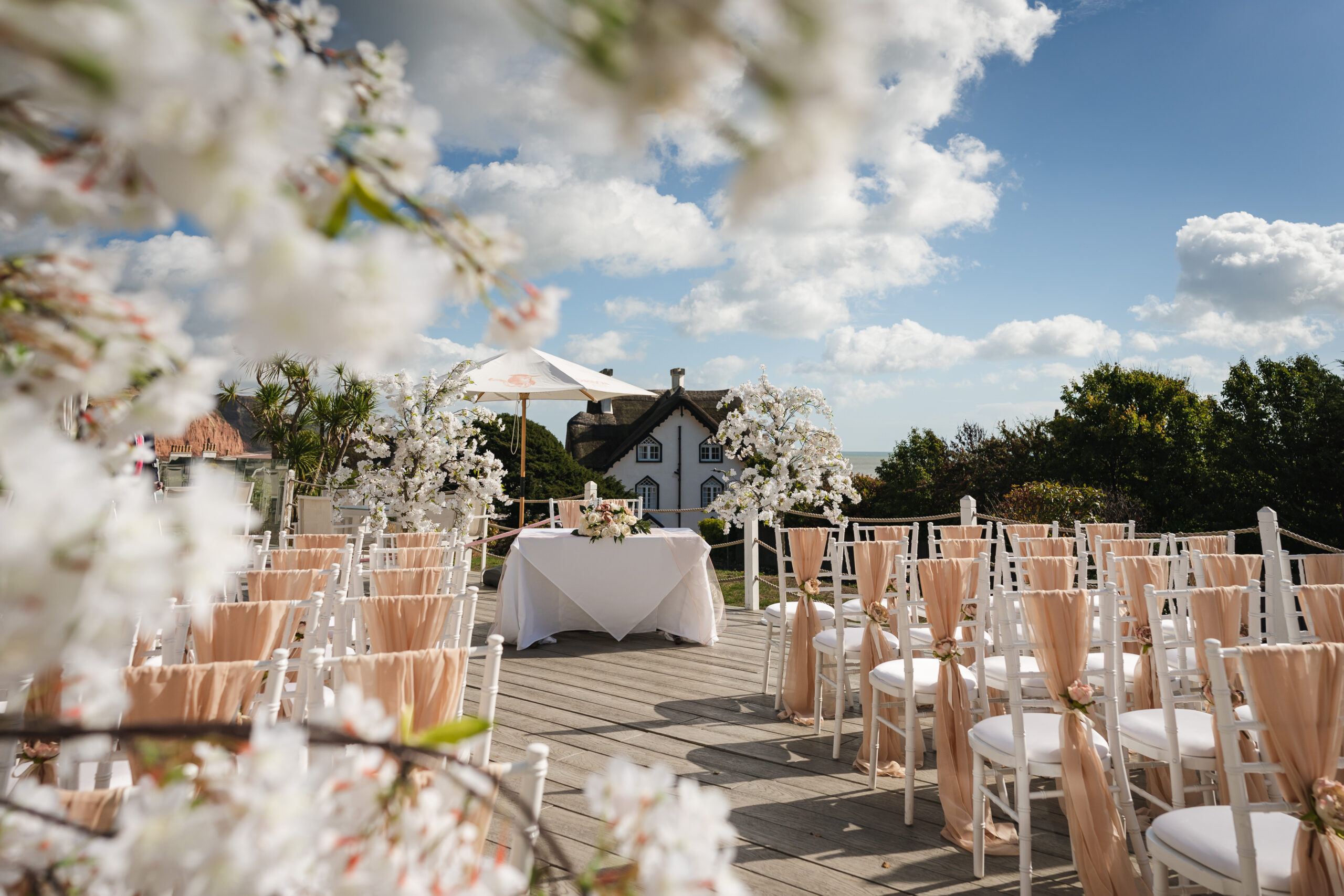 Read more about the article Devonport & Bays DJ – Harbour Weddings & Parties