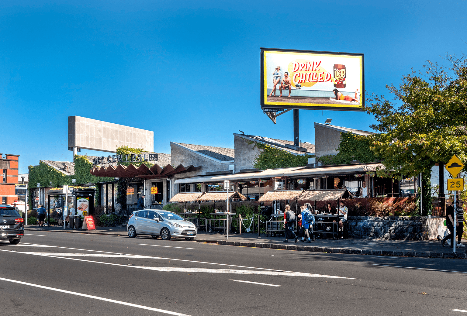 Read more about the article Central Auckland DJ – CBD, Ponsonby, Parnell & Mt Eden (Hub)