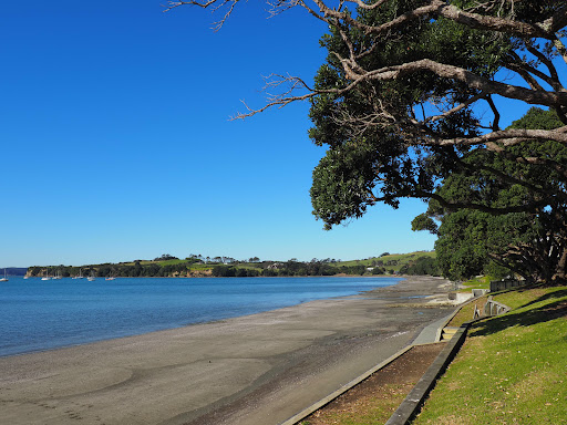 Read more about the article Snells Beach, Algies Bay & Mahurangi DJ – Coastal Rodney Parties