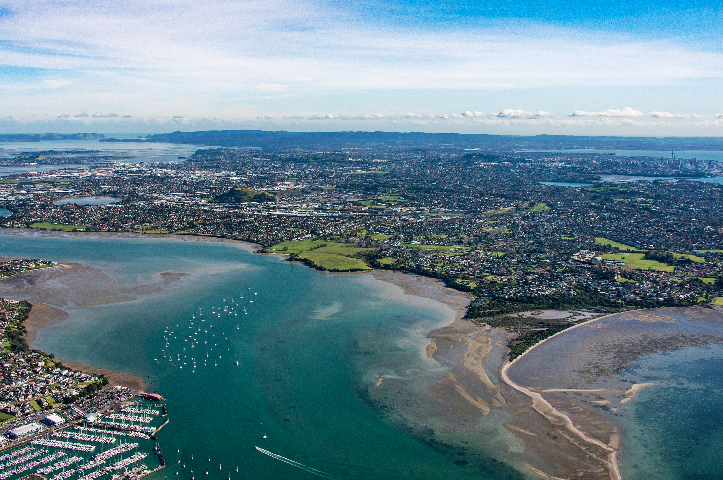 Read more about the article Tāmaki & Bays DJ – Glen Innes, Panmure & Point England